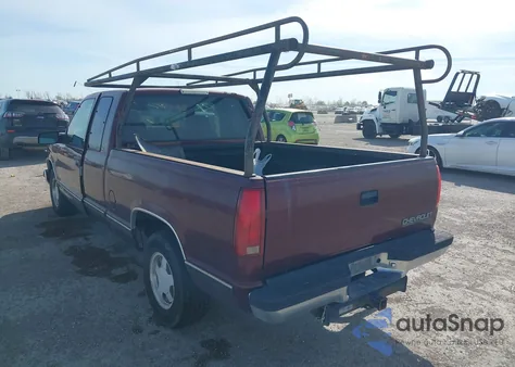 1998 Chevrolet C1500 Fleetside z USA, uszkodzony, nr VIN 2GCEC19R5W1151255